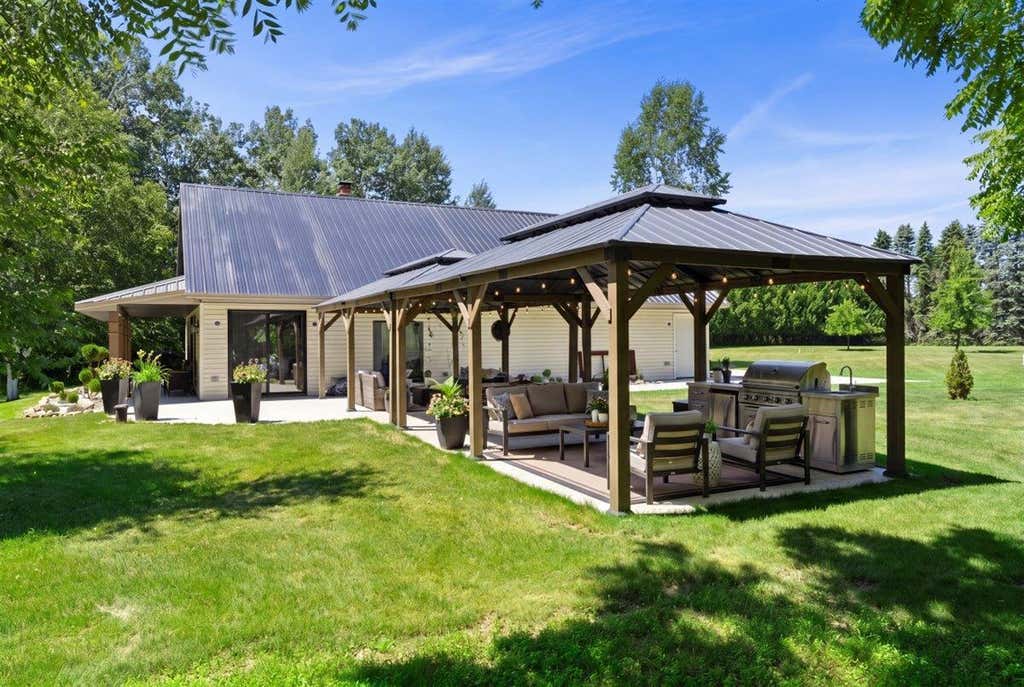 Photo of E1230 Bolt ROAD, Denmark, WI 54208 (MLS # 50329998)