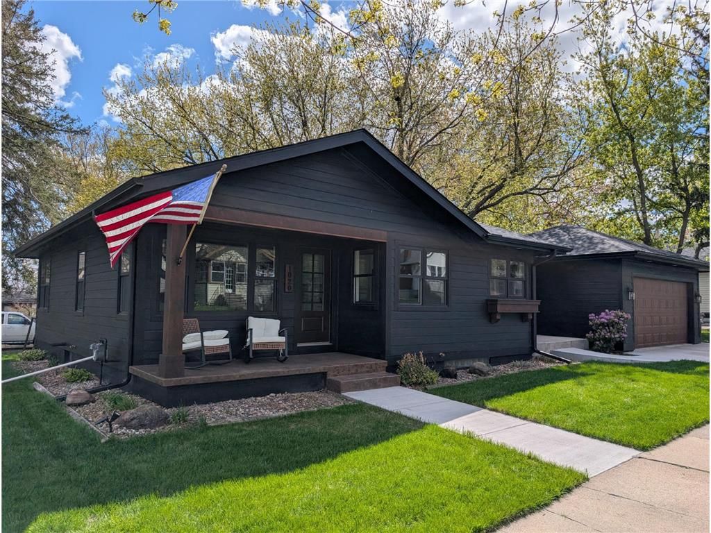 Photo of 1020 Franklin STREET, Baldwin, WI 54002 (MLS # 7068248)