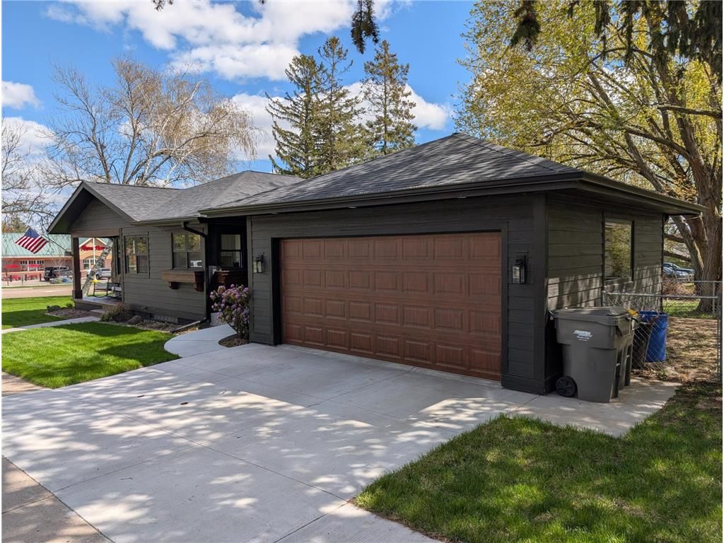 Photo of 1020 Franklin STREET, Baldwin, WI 54002 (MLS # 7068248)