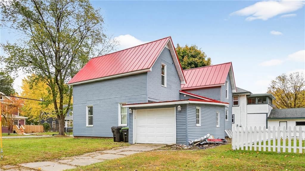 Photo of 503 11th STREET, Menomonie, WI 54751 (MLS # 1596724)