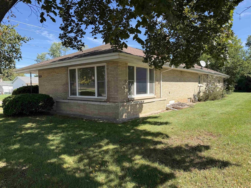 Photo of 620 Reed STREET, Neenah, WI 54956 (MLS # 50332533)