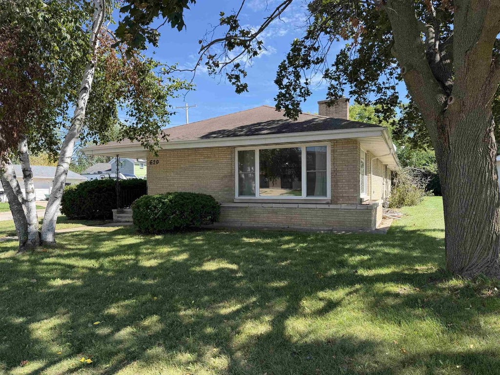 Photo of 620 Reed STREET, Neenah, WI 54956 (MLS # 50332533)