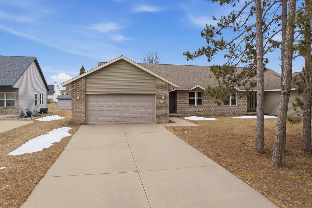Photo of 5464 Windy DRIVE, Stevens Point, WI 54482 (MLS # 22601241)