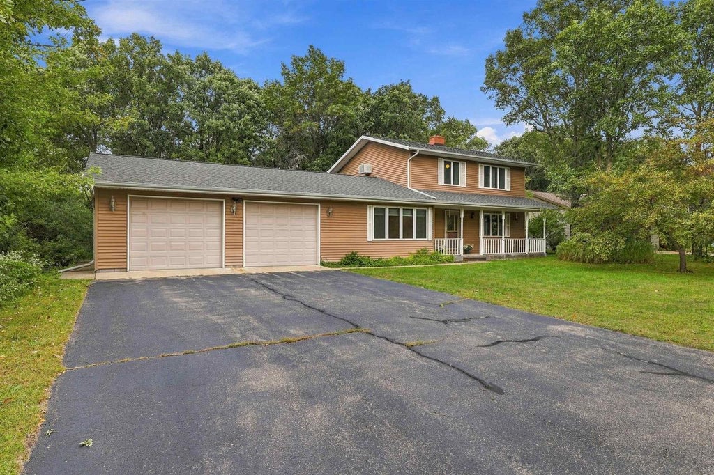 Photo of 113 Walkins COURT, Stevens Point, WI 54481 (MLS # 22604568)