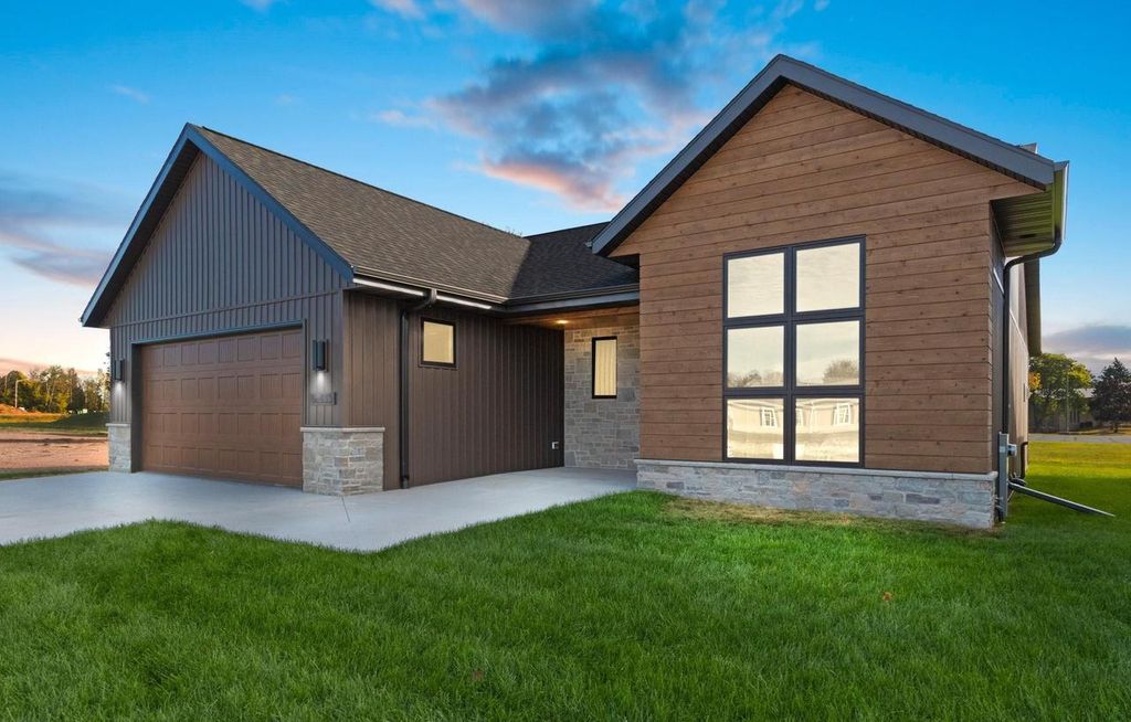 Photo of 435 Riverview Ridge PLACE, Combined Locks, WI 54113 (MLS # 50324422)