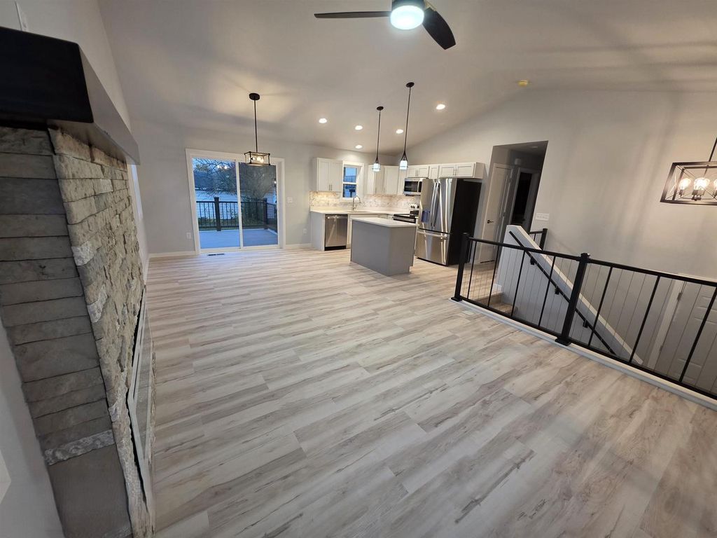 Photo of 980 Byrd AVENUE, Neenah, WI 54956 (MLS # 50317917)