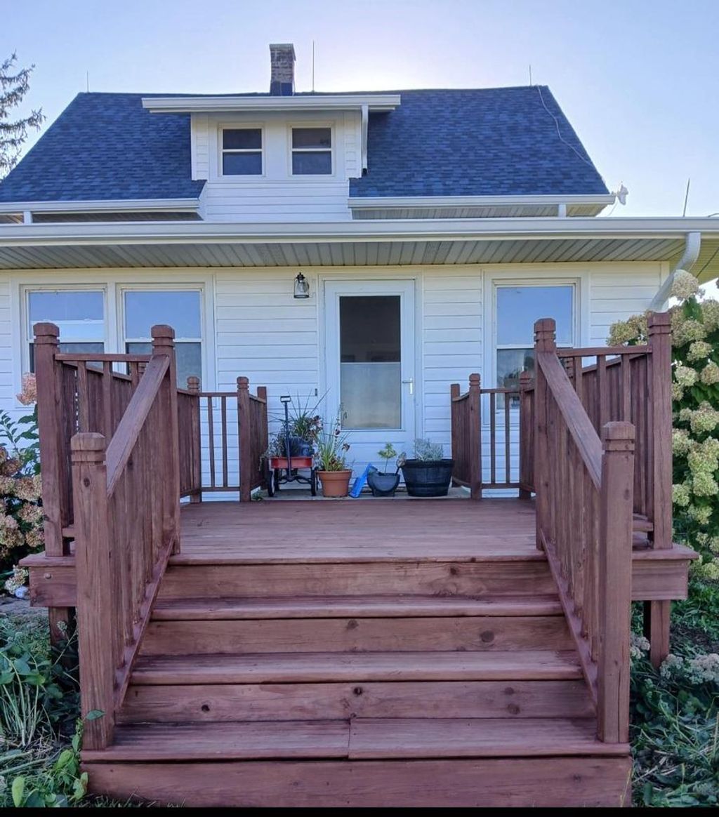 Photo of 927 S Old 11 STREET, Janesville, WI 53548 (MLS # 2011595)