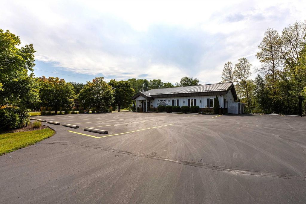 Photo of 14605 Velp AVENUE, Suamico, WI 54173 (MLS # 50319110)