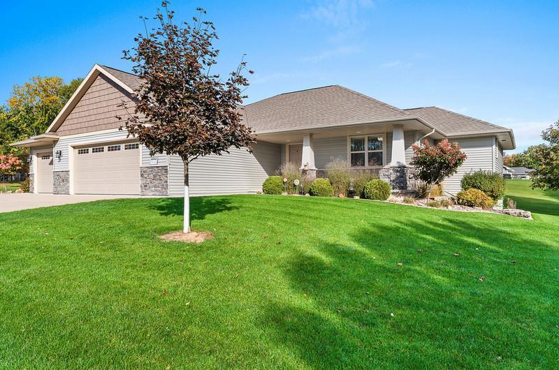 Photo of 2940 Woodale AVENUE, Green Bay, WI 54313 (MLS # 50334167)