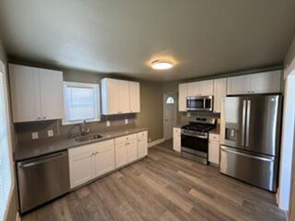 Photo of 3901 N 37 STREET, Milwaukee, WI 53216 (MLS # 1961823)