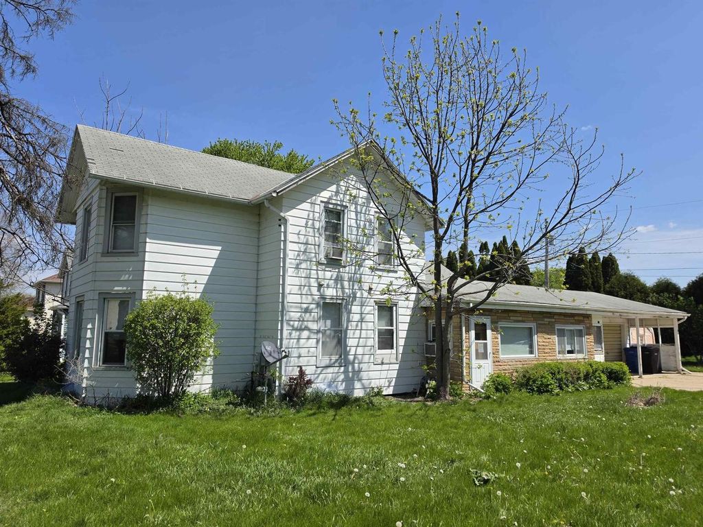 Photo of 100 Valley View STREET, Verona, WI 53593 (MLS # 2023737)