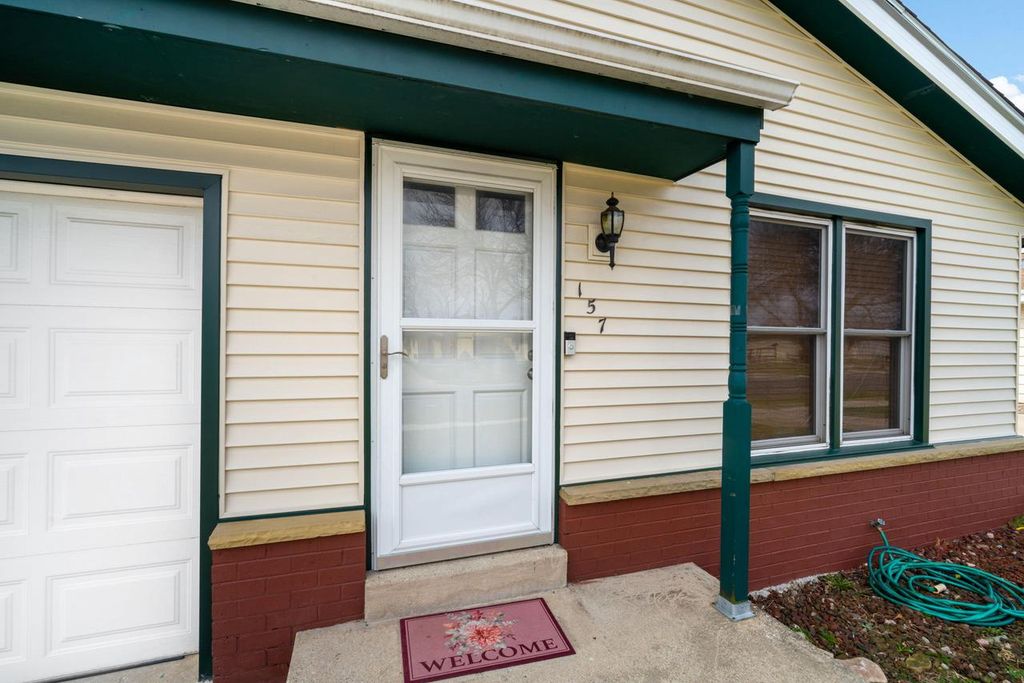 Photo of 157 W Goldleaf AVENUE, Milwaukee, WI 53207 (MLS # 1955597)