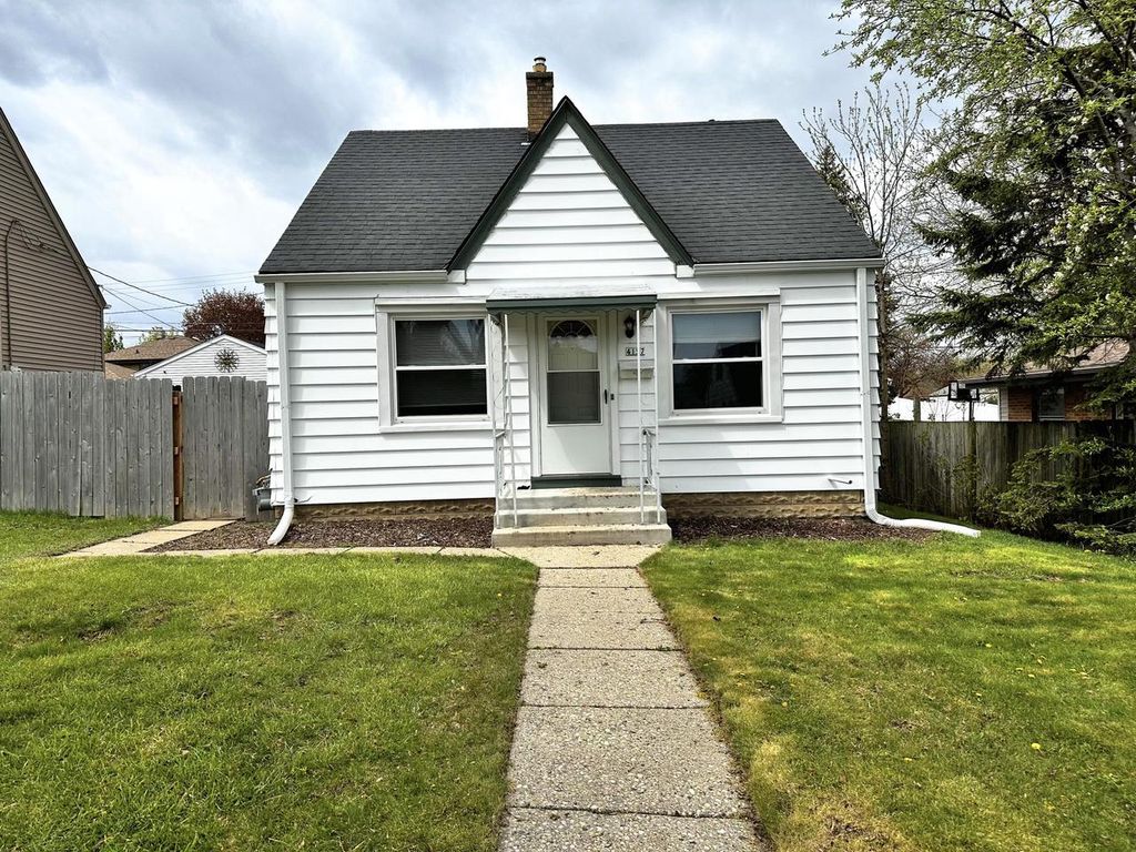 Photo of 4157 N 71st STREET, Milwaukee, WI 53216 (MLS # 1961910)