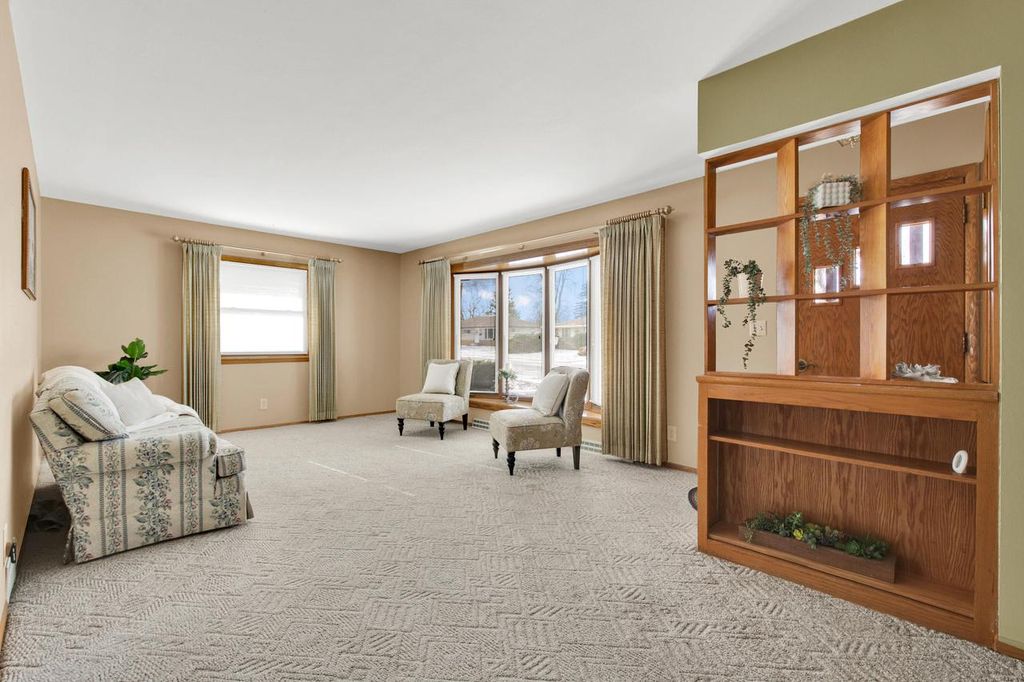 Photo of W147N8368 Manchester DRIVE, Menomonee Falls, WI 53051 (MLS # 1947443)