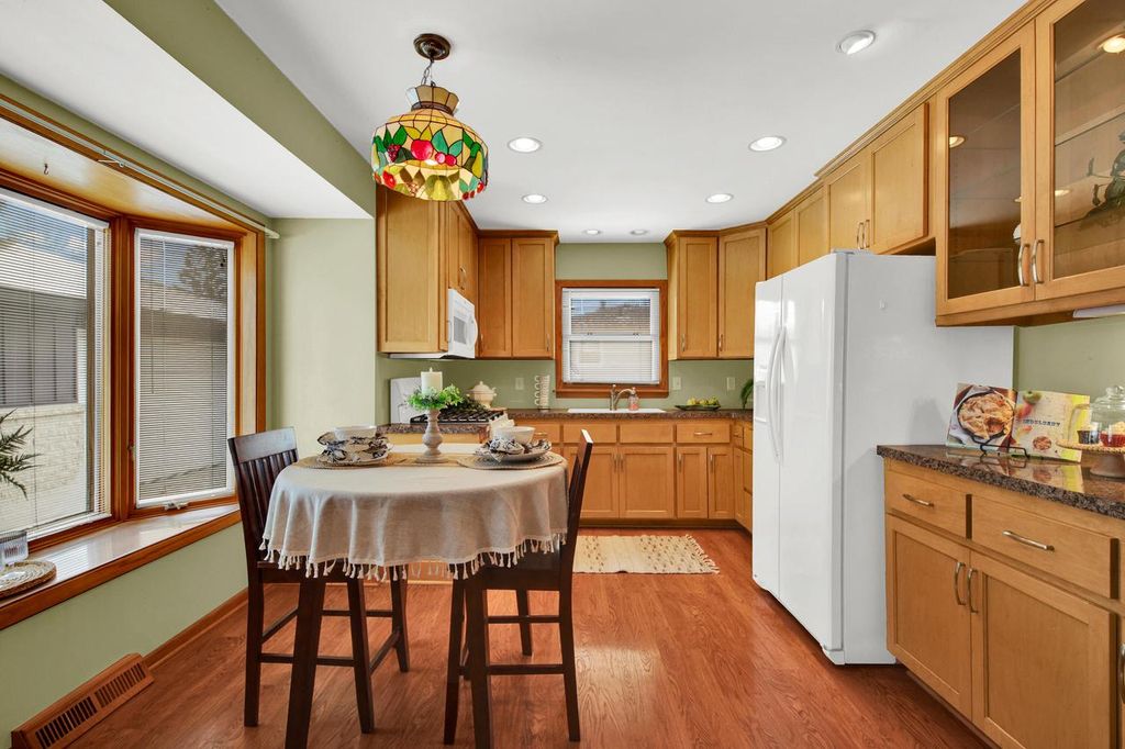 Photo of W147N8368 Manchester DRIVE, Menomonee Falls, WI 53051 (MLS # 1947443)