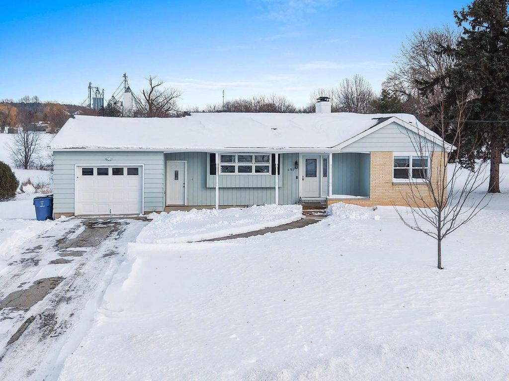 Photo of 6783 Bunker Hill ROAD, Greenleaf, WI 54126 (MLS # 50320078)