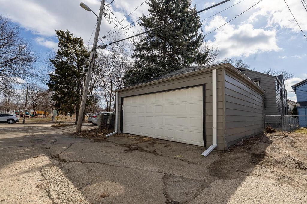 Photo of 3604 W Rogers STREET, Milwaukee, WI 53215 (MLS # 1951822)