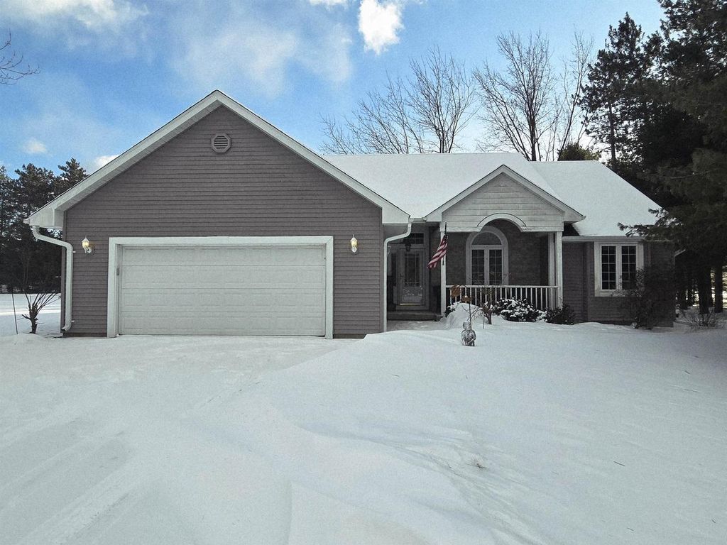Photo of 6230 Pointe Haven DRIVE, Wisconsin Rapids, WI 54494 (MLS # 22600266)