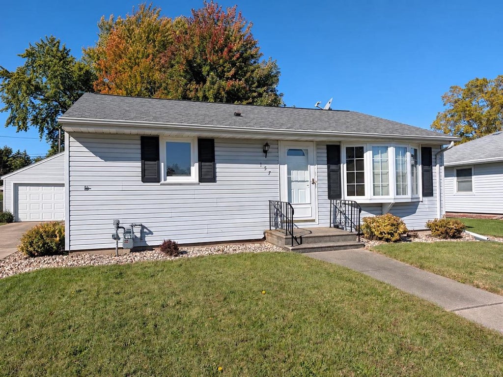 Photo of 157 N Lark STREET, Oshkosh, WI 54902 (MLS # 50333981)