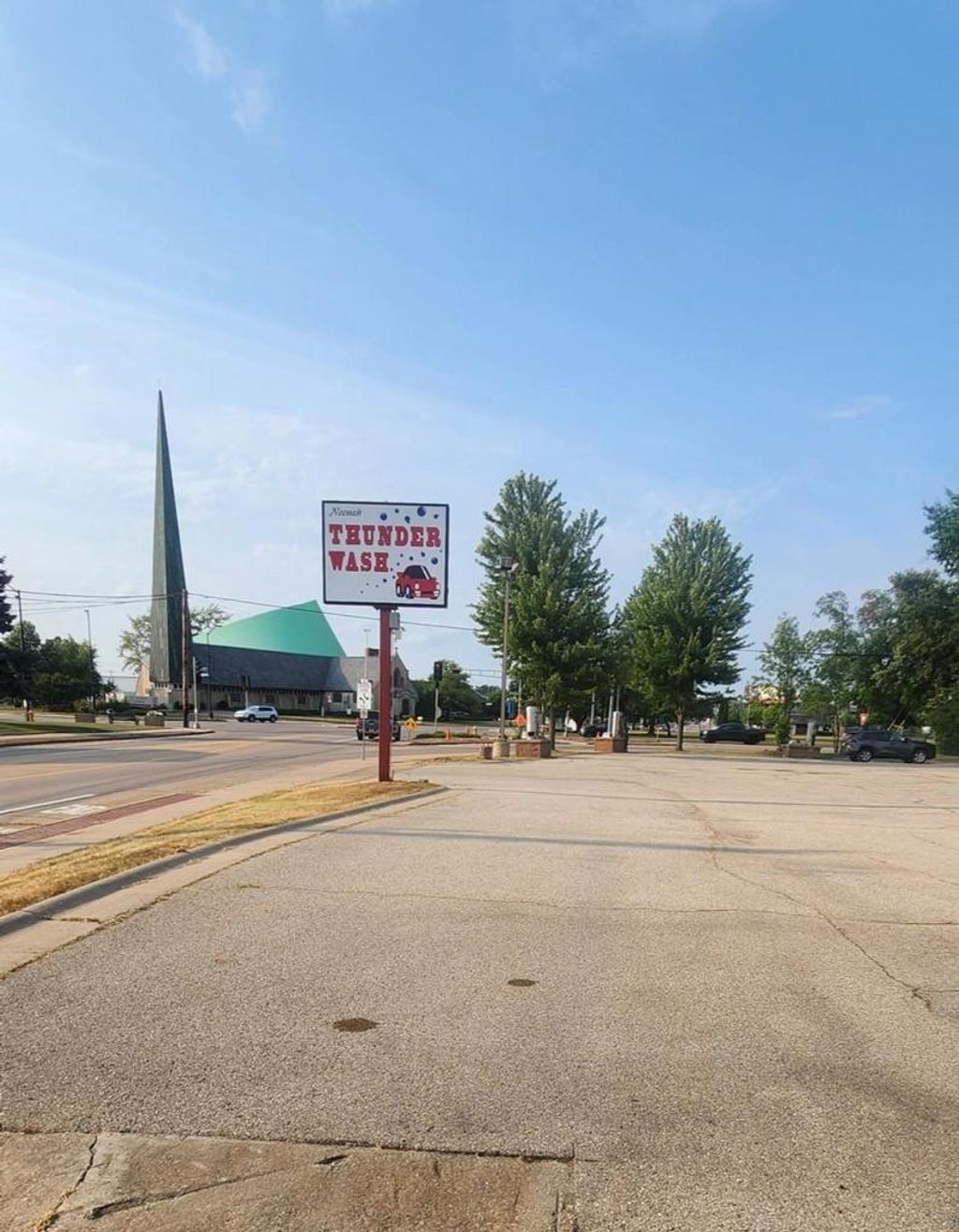 Photo of 203 Nicolet BOULEVARD, Neenah, WI 54956 (MLS # 50317965)