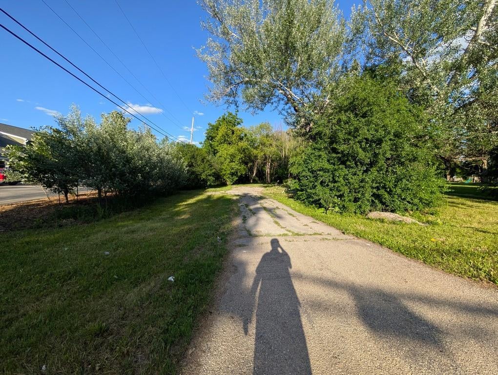 Photo of 912 Meadow LANE, Neenah, WI 54956 (MLS # 50330968)