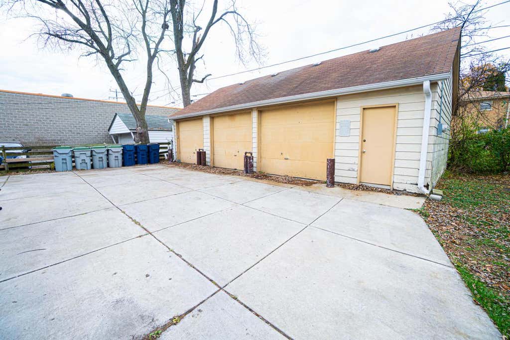 Photo of 5227 N 60th STREET, Milwaukee, WI 53218 (MLS # 1943090)