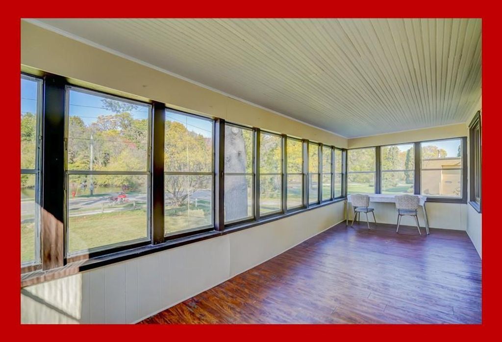 Photo of 328 W Sunset DRIVE #330, Waukesha, WI 53189 (MLS # 1945210)