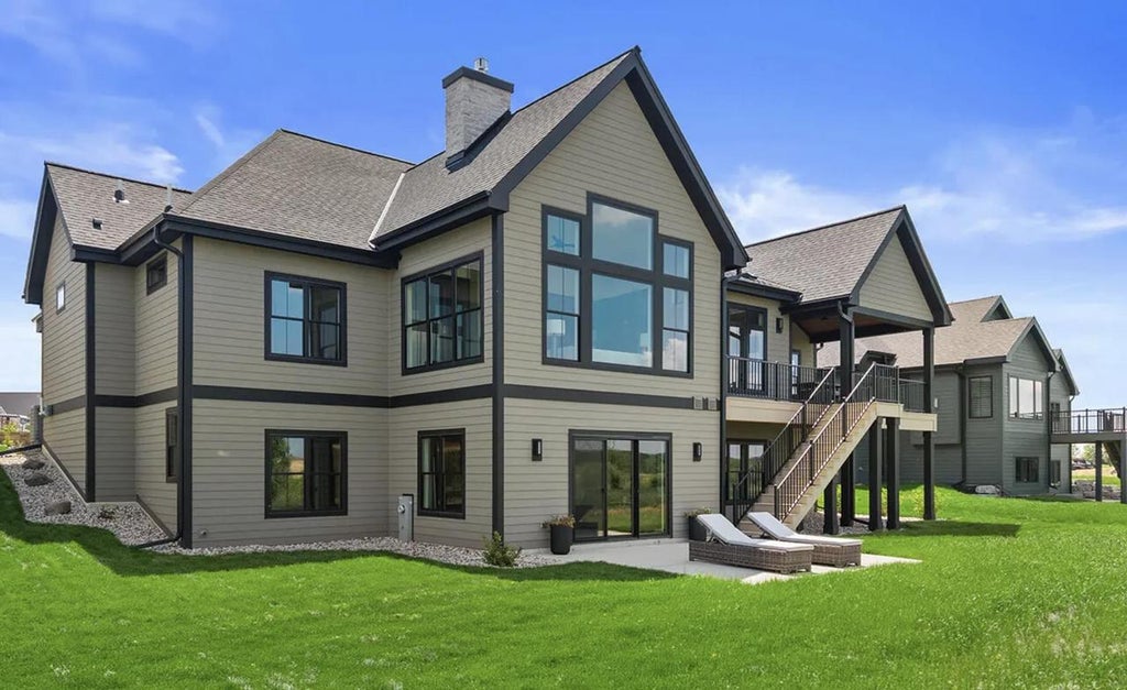 Photo of 1113 Kyron DRIVE, Waunakee, WI 53597 (MLS # 2031535)