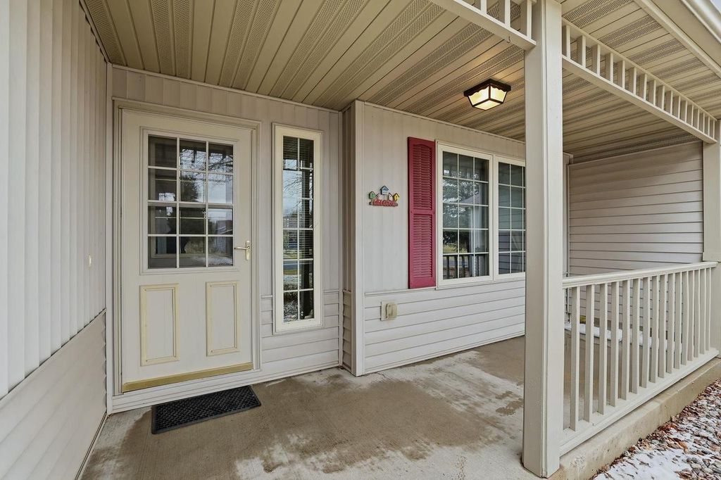 Photo of 506 N Juno AVENUE, Marshfield, WI 54449 (MLS # 22601309)