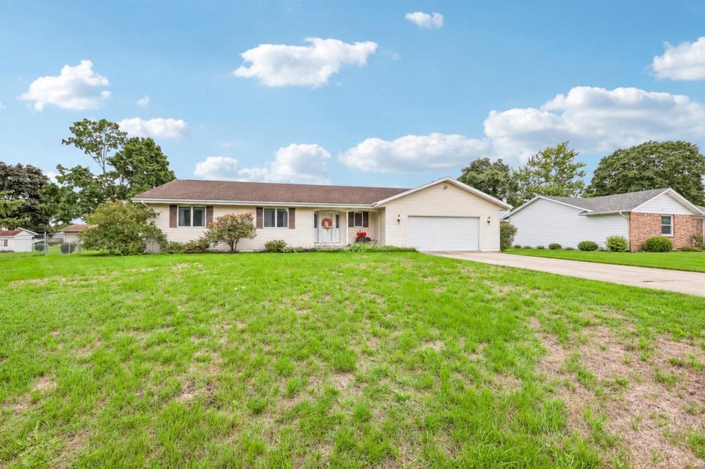 Photo of 720 E Holly ROAD, Beloit, WI 53511 (MLS # 2033005)
