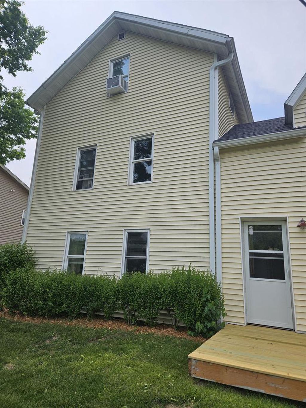 Photo of 506 E Cook STREET, Portage, WI 53901 (MLS # 2022906)