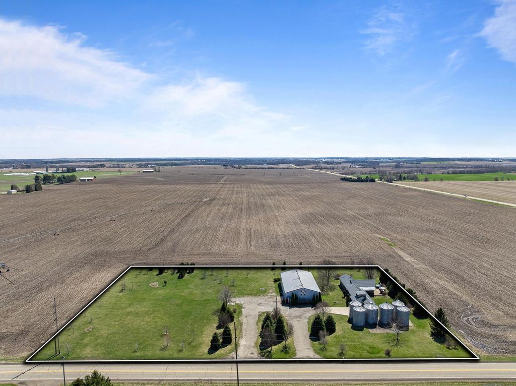 Photo of W2823 County Road B, Lake Geneva, WI 53147 (MLS # 1957065)