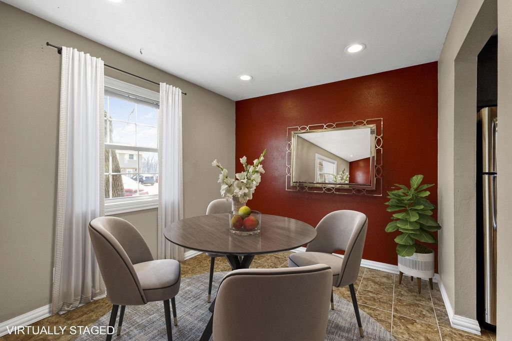 Photo of 1309 Tompkins DRIVE #D, Madison, WI 53716 (MLS # 2017036)