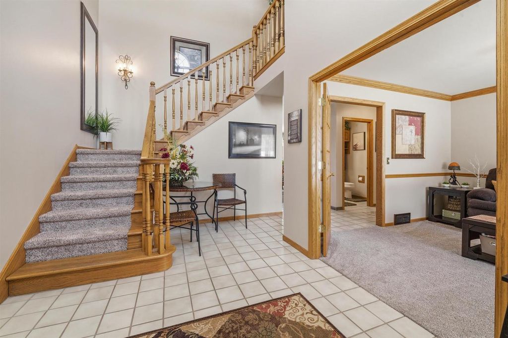 Photo of N5122 Summit DRIVE, Fond Du Lac, WI 54937 (MLS # 50321181)