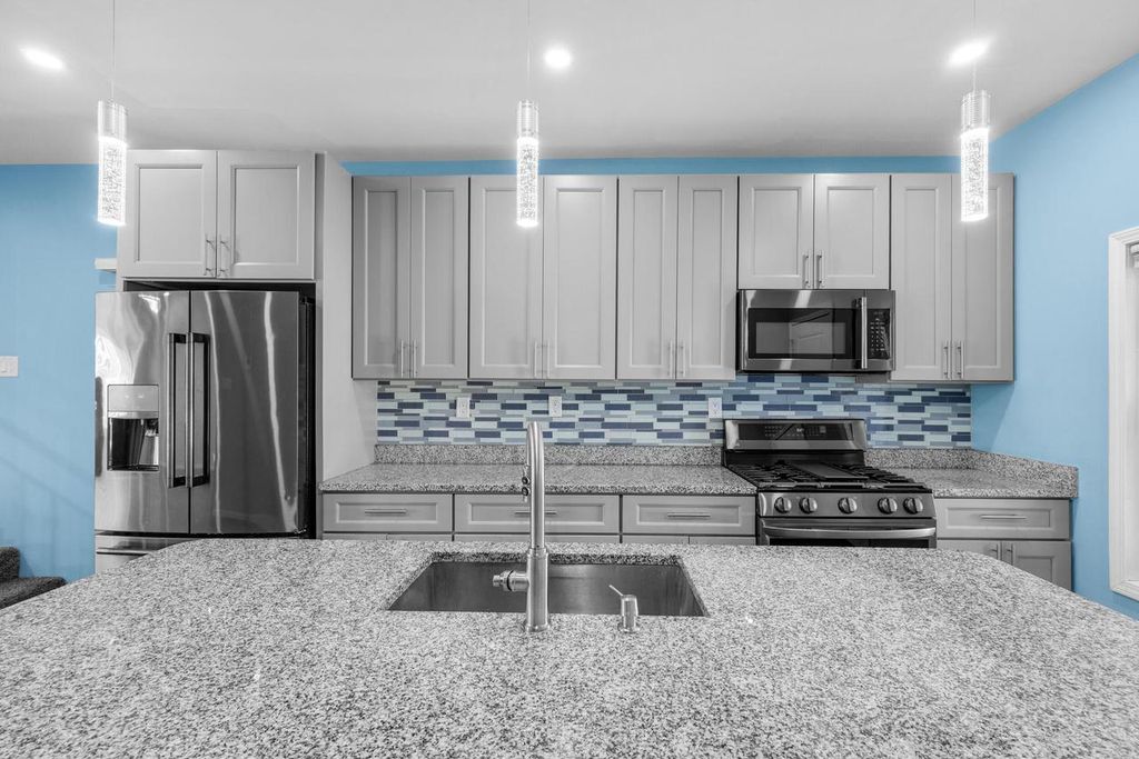 Photo of 2045 S 15th PLACE, Milwaukee, WI 53204 (MLS # 1948820)