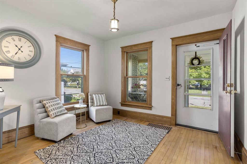 Photo of 505 E Forest AVENUE, Neenah, WI 54956 (MLS # 50315944)