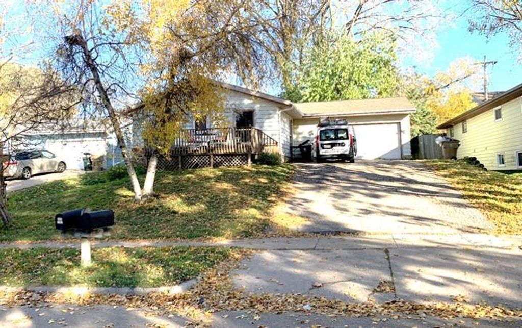 Photo of 805-807 Brandie ROAD, Madison, WI 53714 (MLS # 2012837)