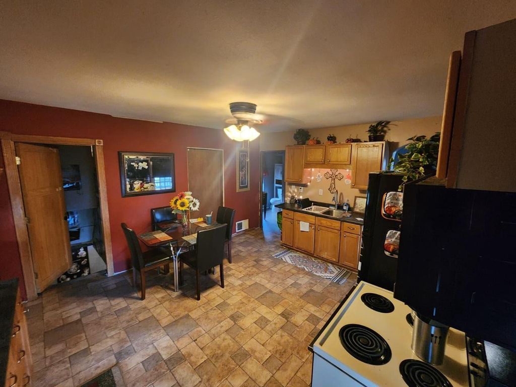 Photo of 640 Lee STREET, Wisconsin Rapids, WI 54495 (MLS # 22505238)