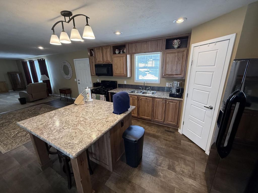 Photo of N114W20932 Briarwood LANE, Germantown, WI 53022 (MLS # 2016455)