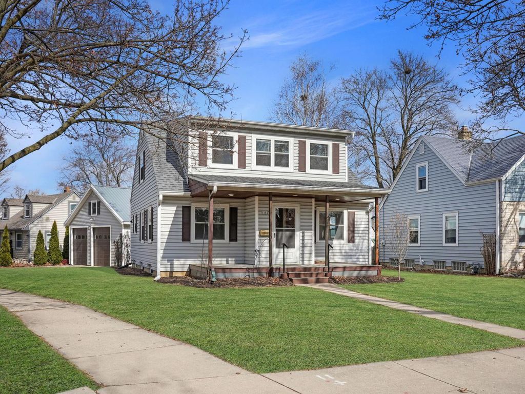 Photo of 1502 E Tripoli AVENUE, Milwaukee, WI 53207 (MLS # 1952095)