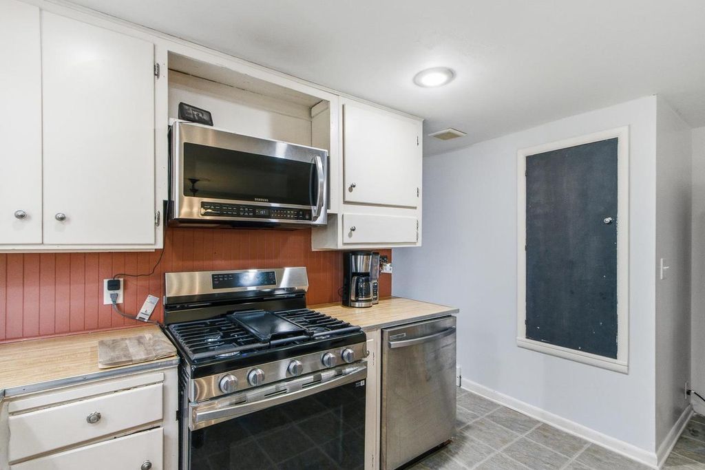 Photo of W5097 Highway 16, Rio, WI 53960 (MLS # 2020252)