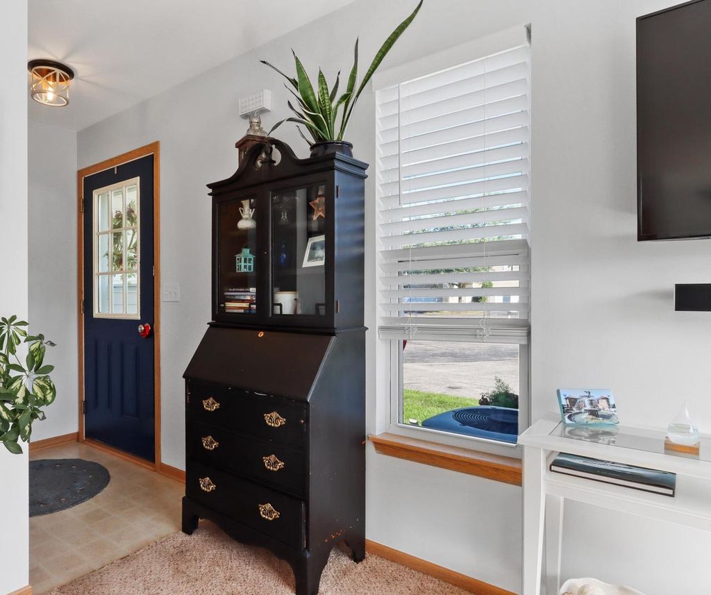 Photo of 1400 Hunters Ridge DRIVE #20, Genoa City, WI 53128 (MLS # 1938354)