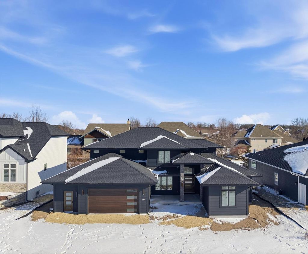 Photo of 819 Schewe ROAD, Middleton, WI 53562 (MLS # 2015802)