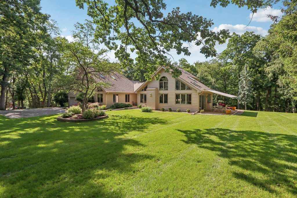 Photo of 2395 White Oak TRAIL, Oregon, WI 53575 (MLS # 2016700)