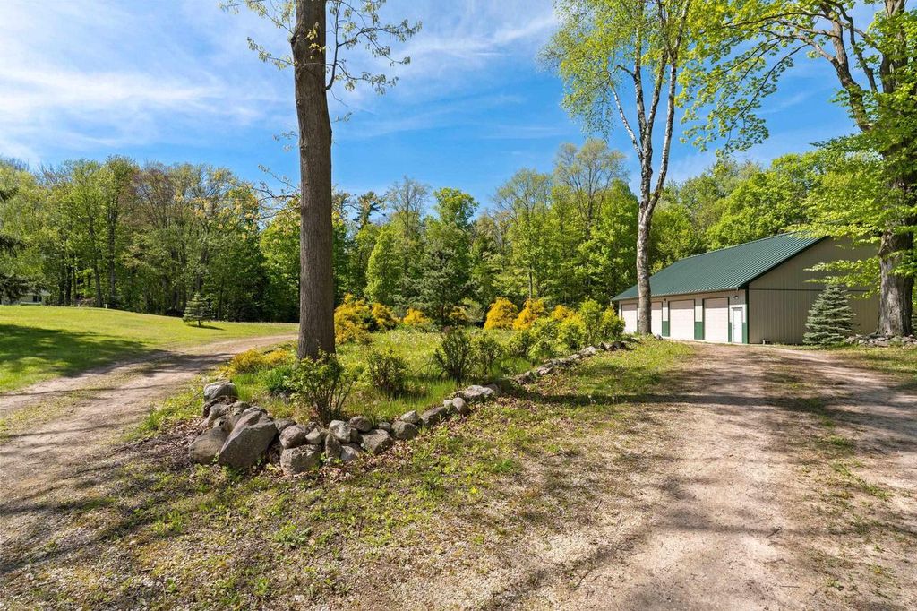 Photo of Cedar ROAD, Luxemburg, WI 54217 (MLS # 50325983)