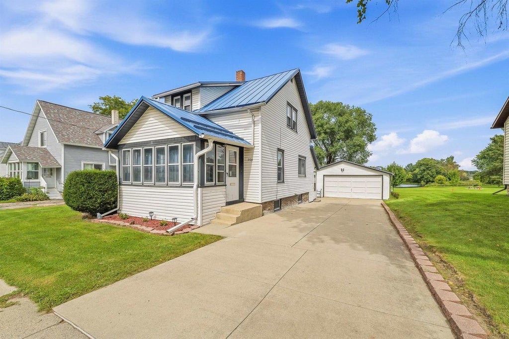 Photo of 208 Taylor STREET, Waupun, WI 53963 (MLS # 50334244)