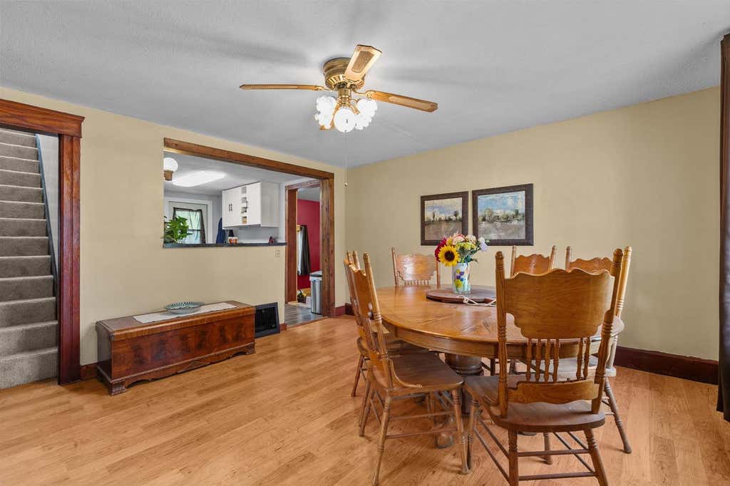 Photo of 514 E Beacon AVENUE, New London, WI 54961 (MLS # 50331632)