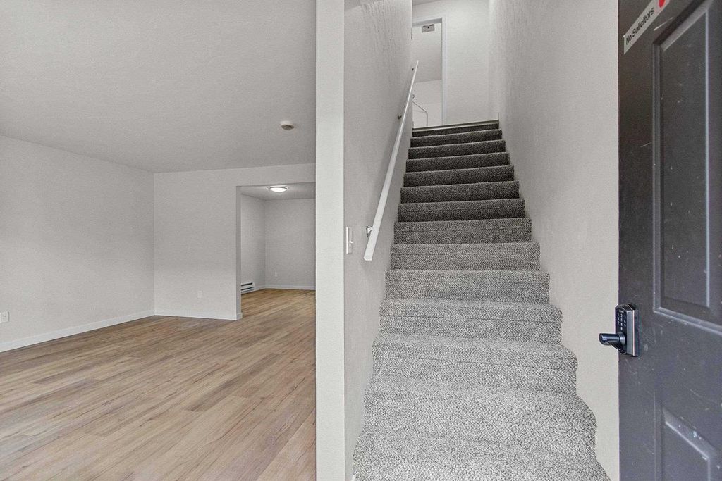 Photo of 2130 Elmview DRIVE #I, Ashwaubenon, WI 54304 (MLS # 50323074)