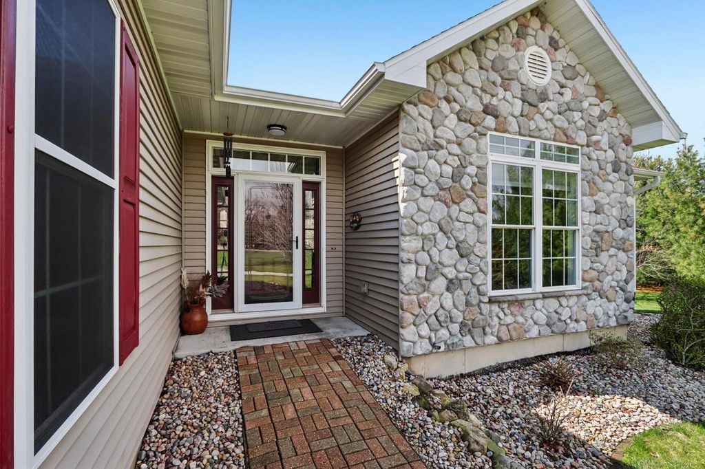 Photo of 4644 Pierceville ROAD, Cottage Grove, WI 53527 (MLS # 2021198)