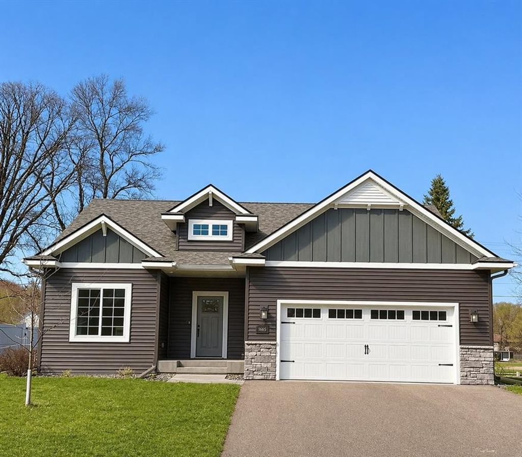 Photo of 1666 St Andrews DRIVE, Altoona, WI 54720 (MLS # 1600264)